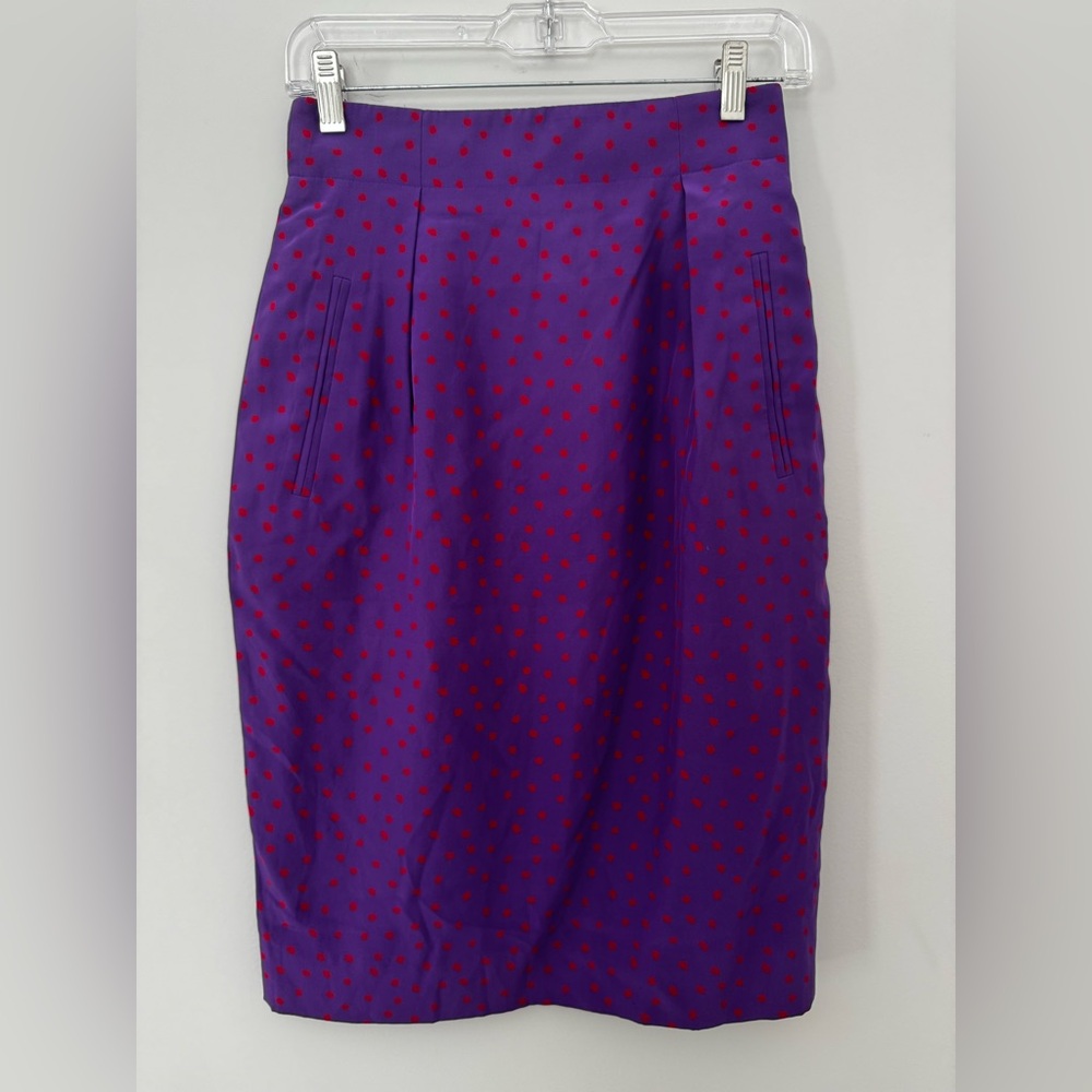 Dana Bachman pleated pencil skirt w/back slit purple/red polka dots size 6